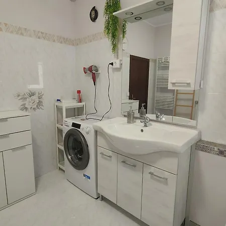 Dimora Frasassi - * Genga (Ancona)